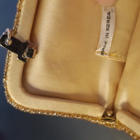Vintage Gold Sequined Evening Kiss Lock Handbag /Clutch w/ Chain -6.5 x 5 inches - Picture 6 of 11